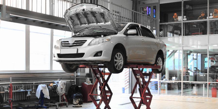 banner of 8 Key Auto Maintenance Tips for New Drivers