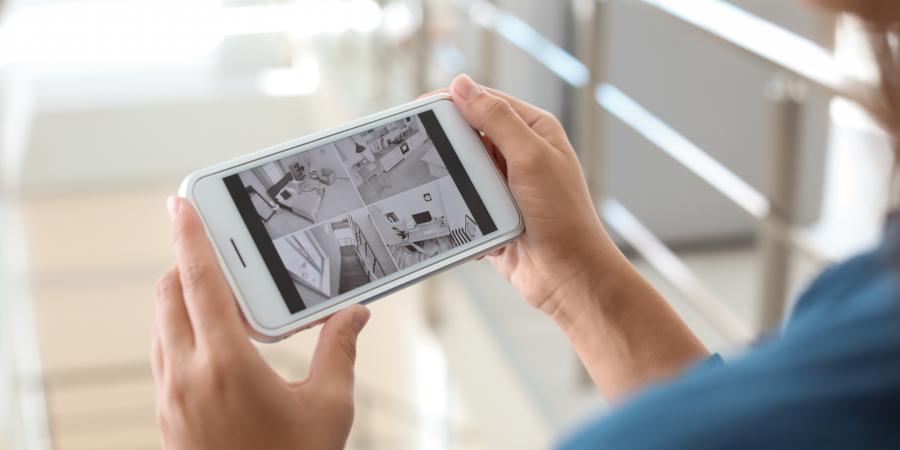 banner of Smart Security Cameras Offer Enhanced Peace of Mind (autoproducts)