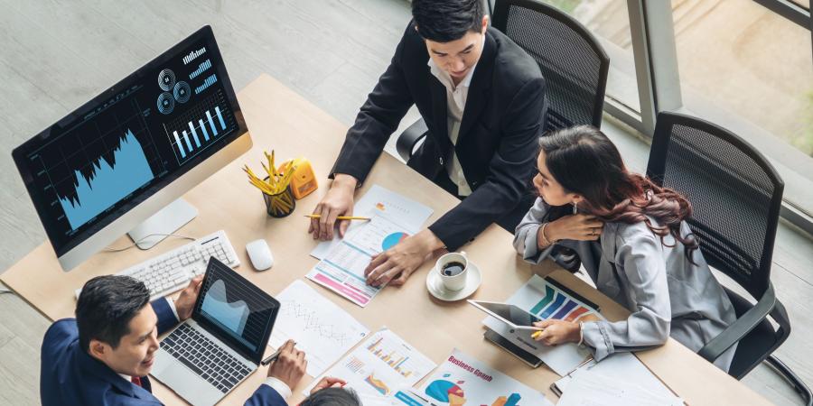 banner of HR Software Is Crucial For Businesses to Function Easily